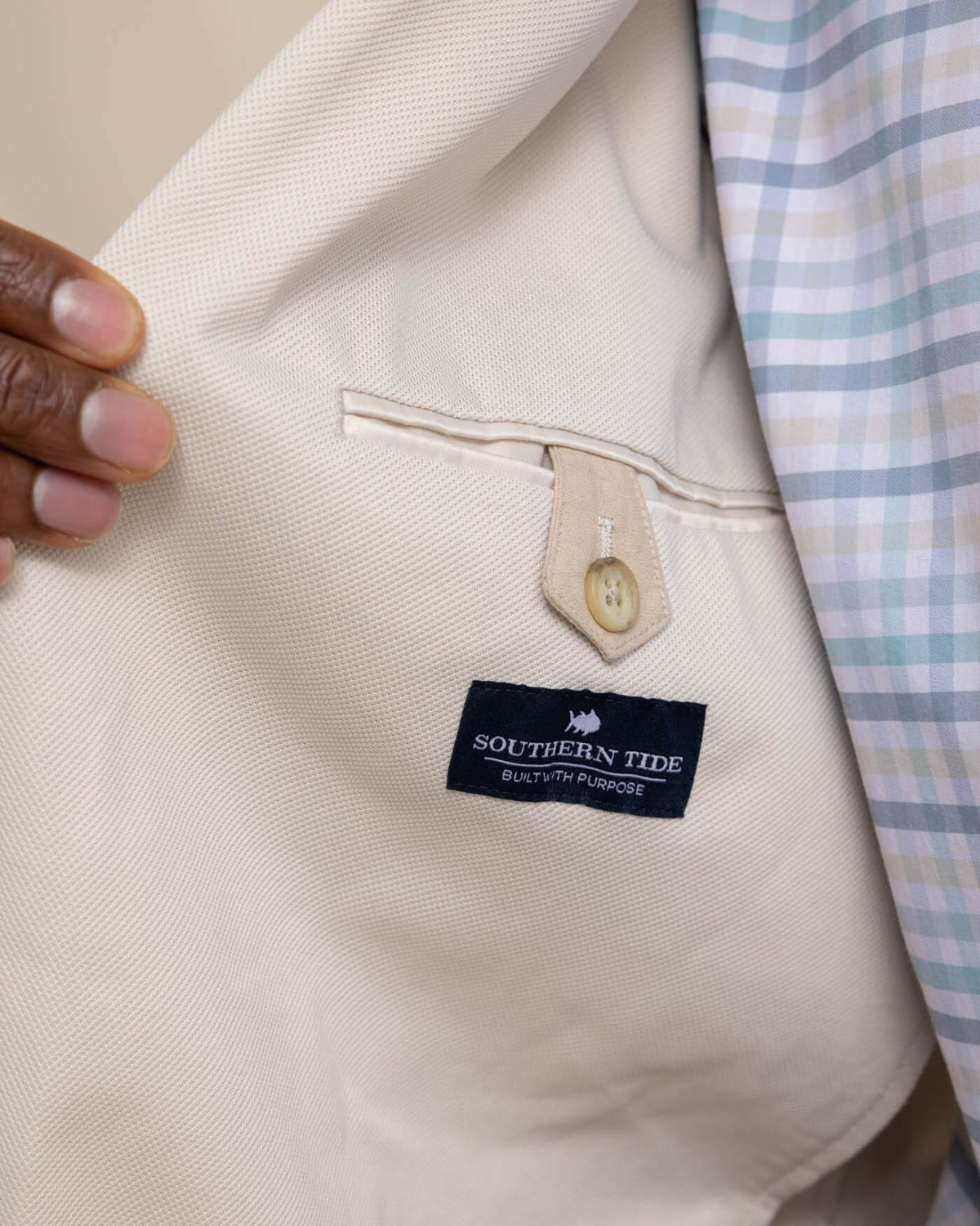 Lightweight Blazer with Cooling Technology