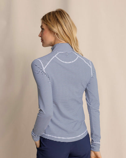 Team Colors Runaround Quarter Zip