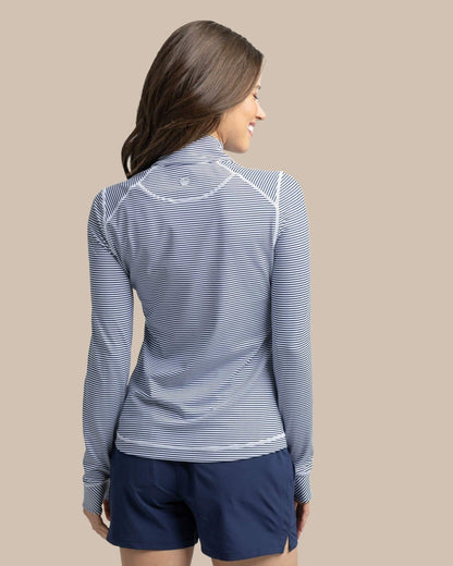 Team Colors Runaround Quarter Zip
