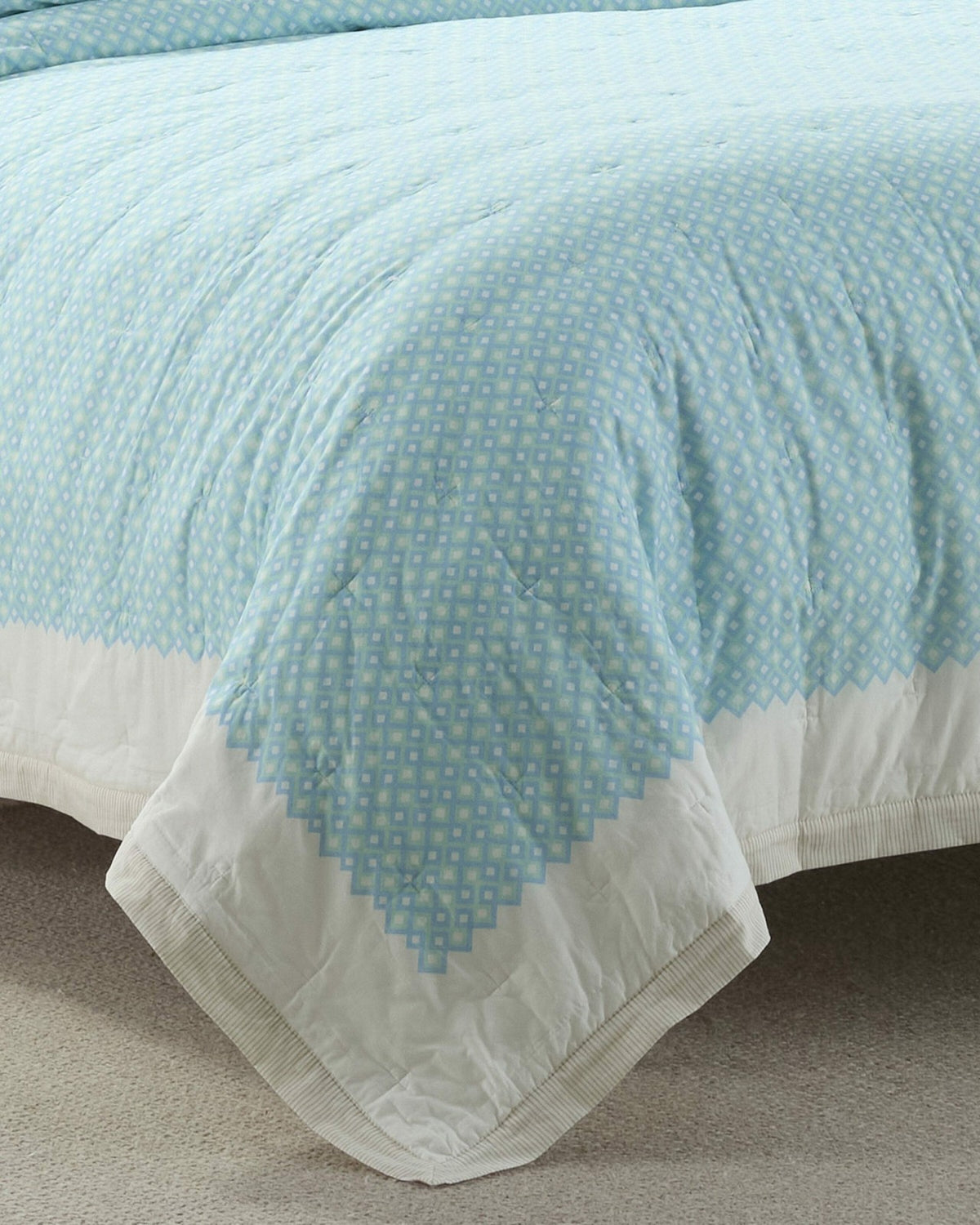 Southern Tide Bellweather Quilt