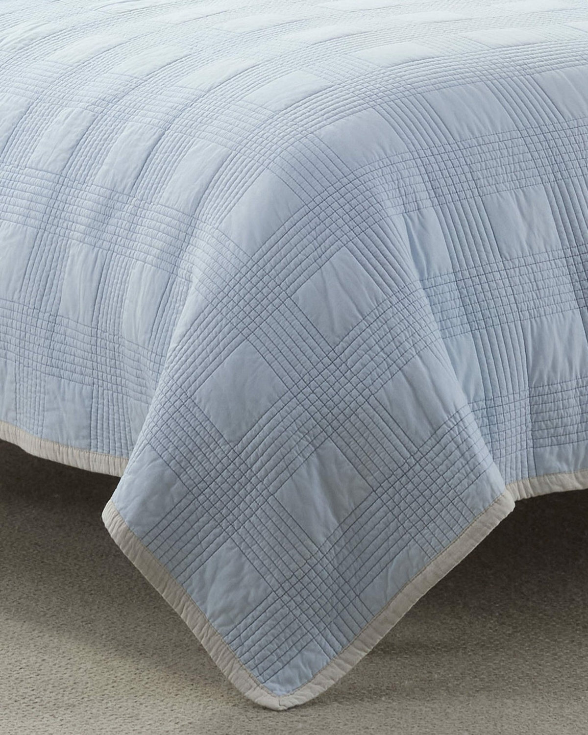 Southern Tide Camden Quilt