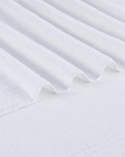 Southern Tide Performance Oversized Bath Towel