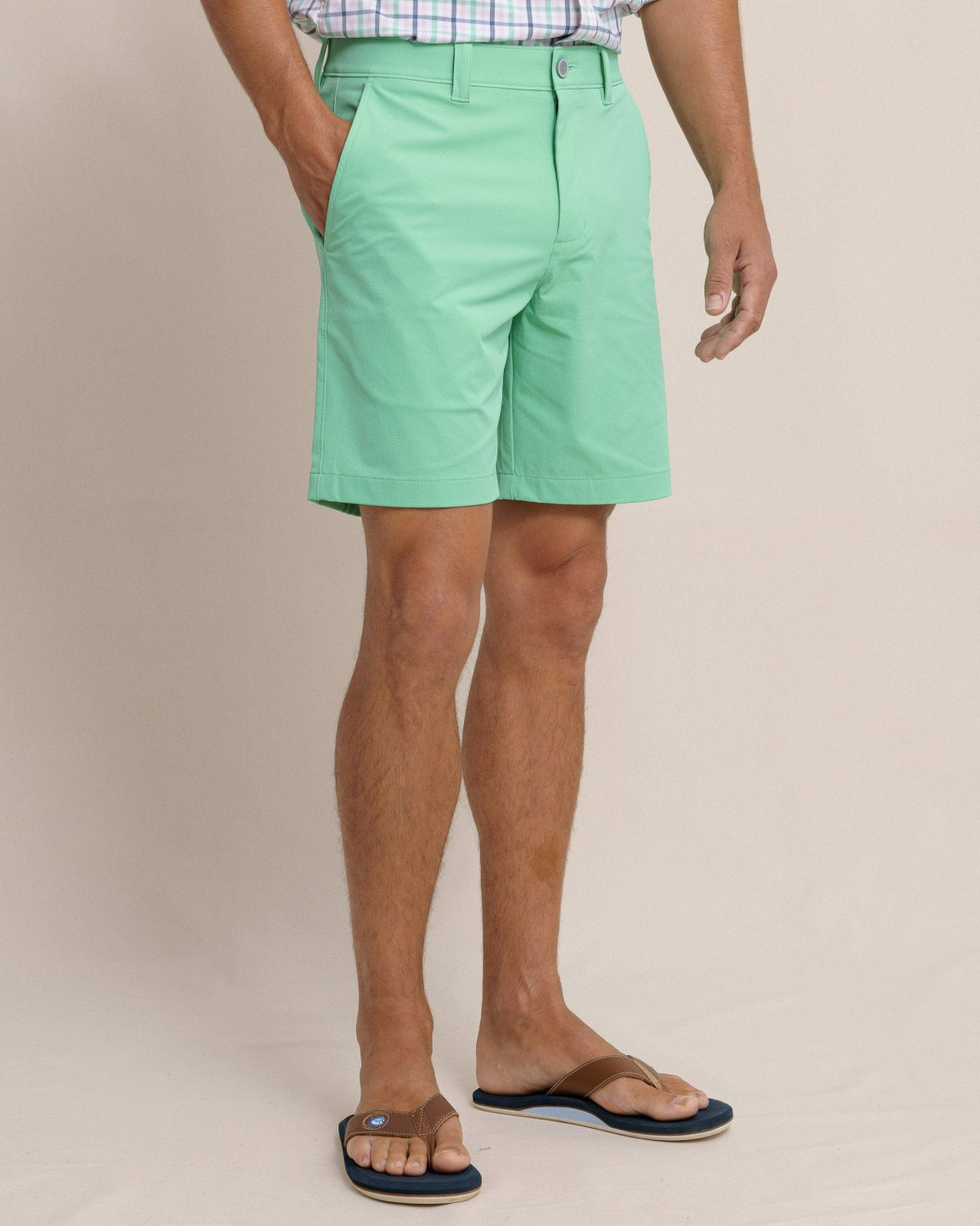 brrr°®-die 8 Inch Performance Golf Short - Green